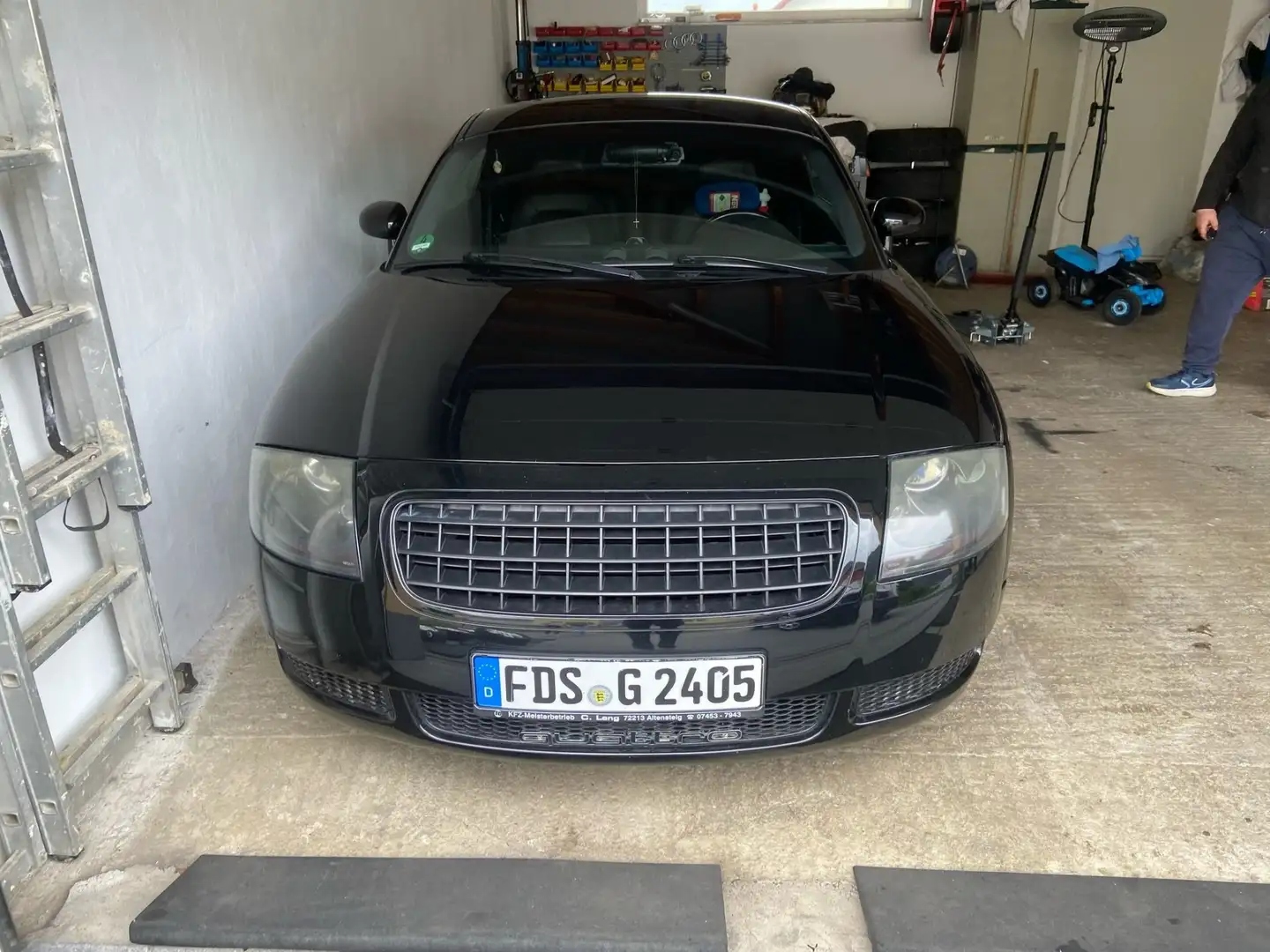Audi TT Coupe 1.8 T quattro Schwarz - 2