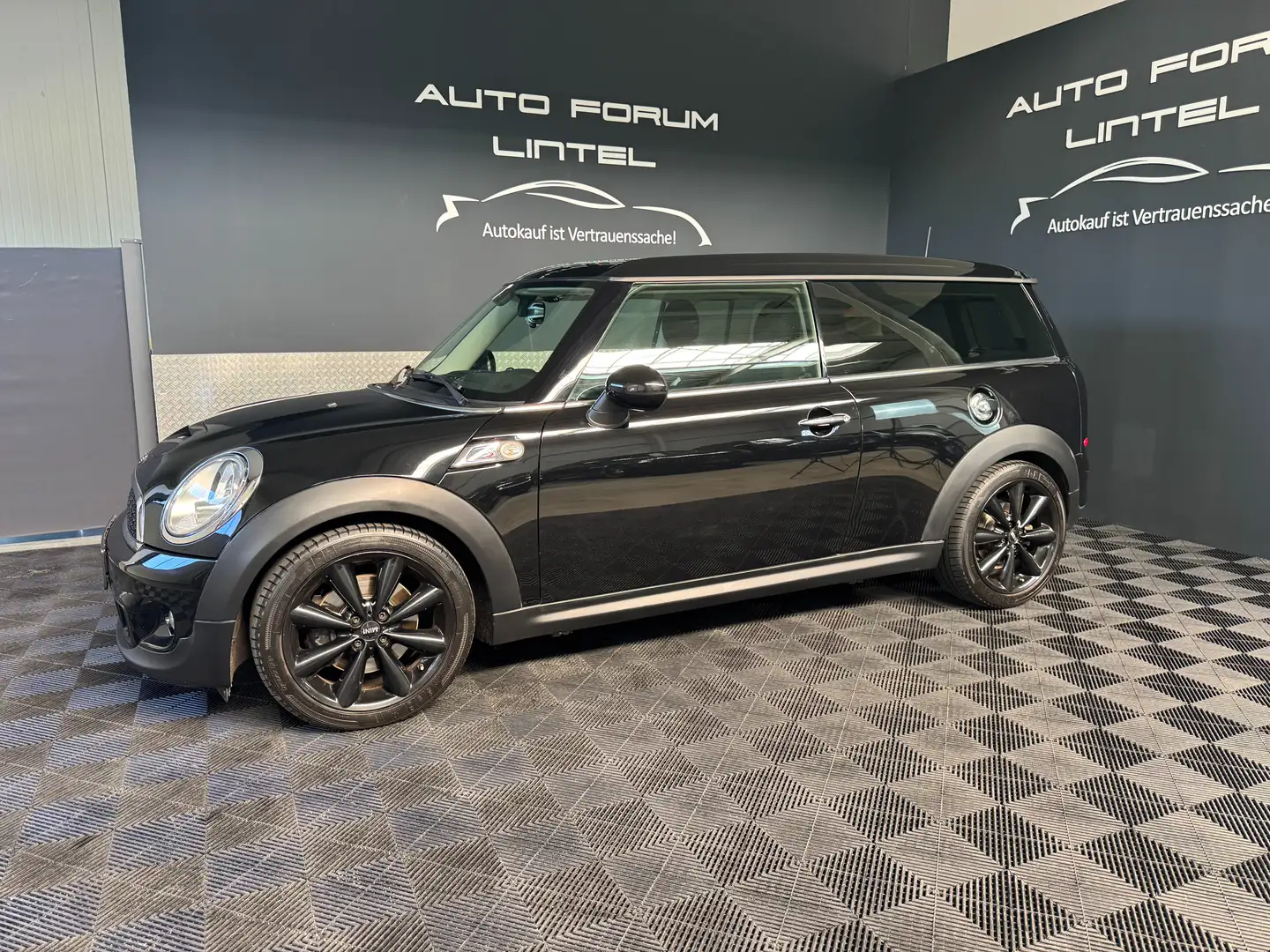 MINI Cooper S Clubman Cooper S Clubman-8xBereift-SERVICE NEU-19%MWST- Schwarz - 2