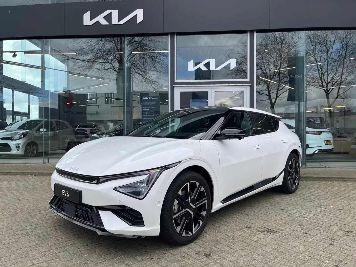 Kia EV6 GT-Line RWD 84 kWh 229pk --Snel leverbaar!-- Navi+ Wit - 1