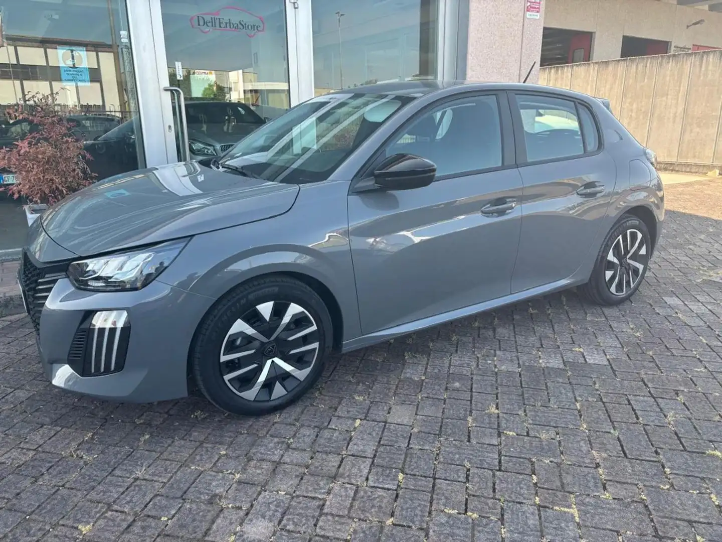 Peugeot 208 PureTech 75 Stop&Start 5 porte Active Grigio - 2