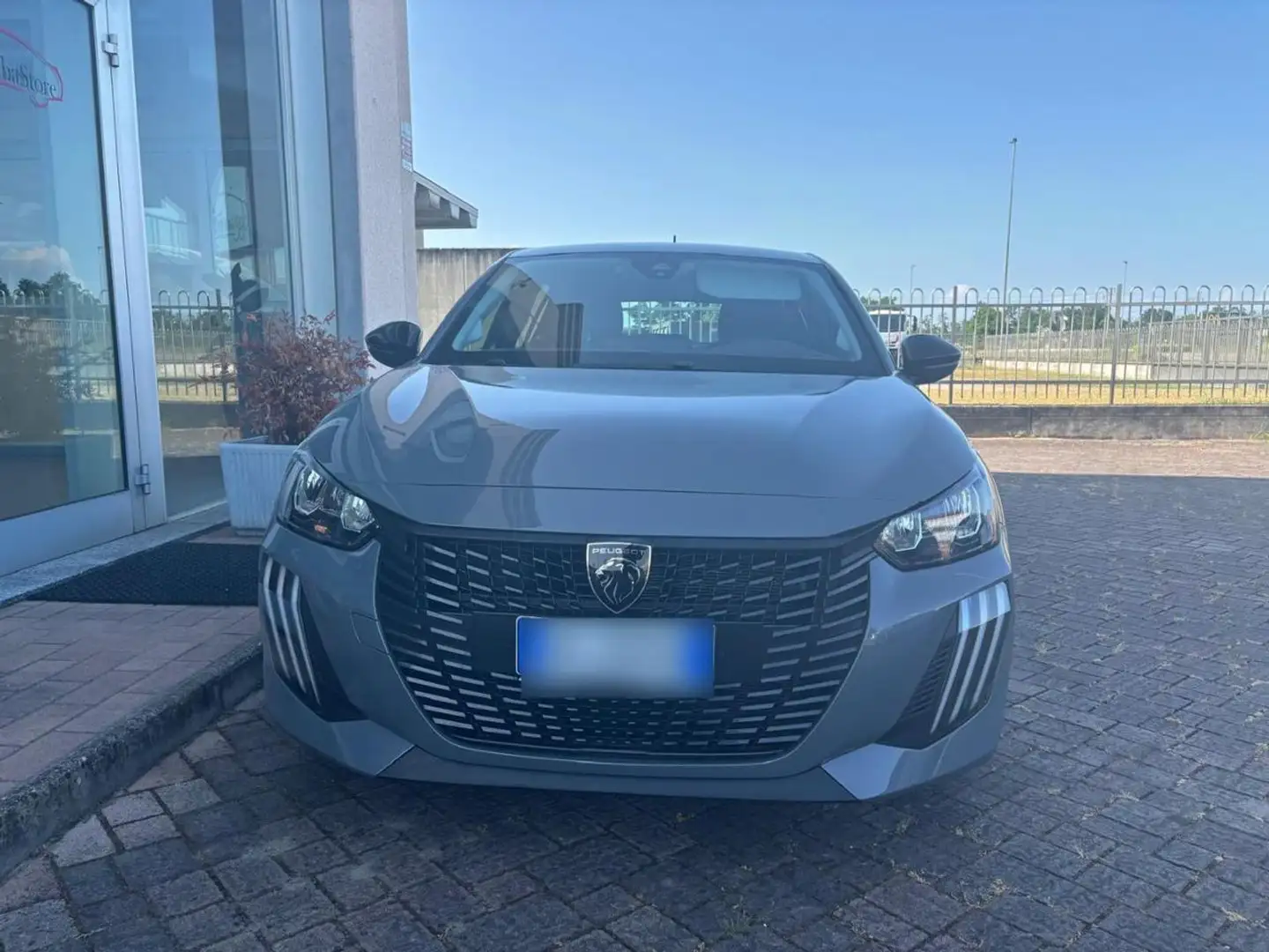 Peugeot 208 PureTech 75 Stop&Start 5 porte Active Grigio - 1