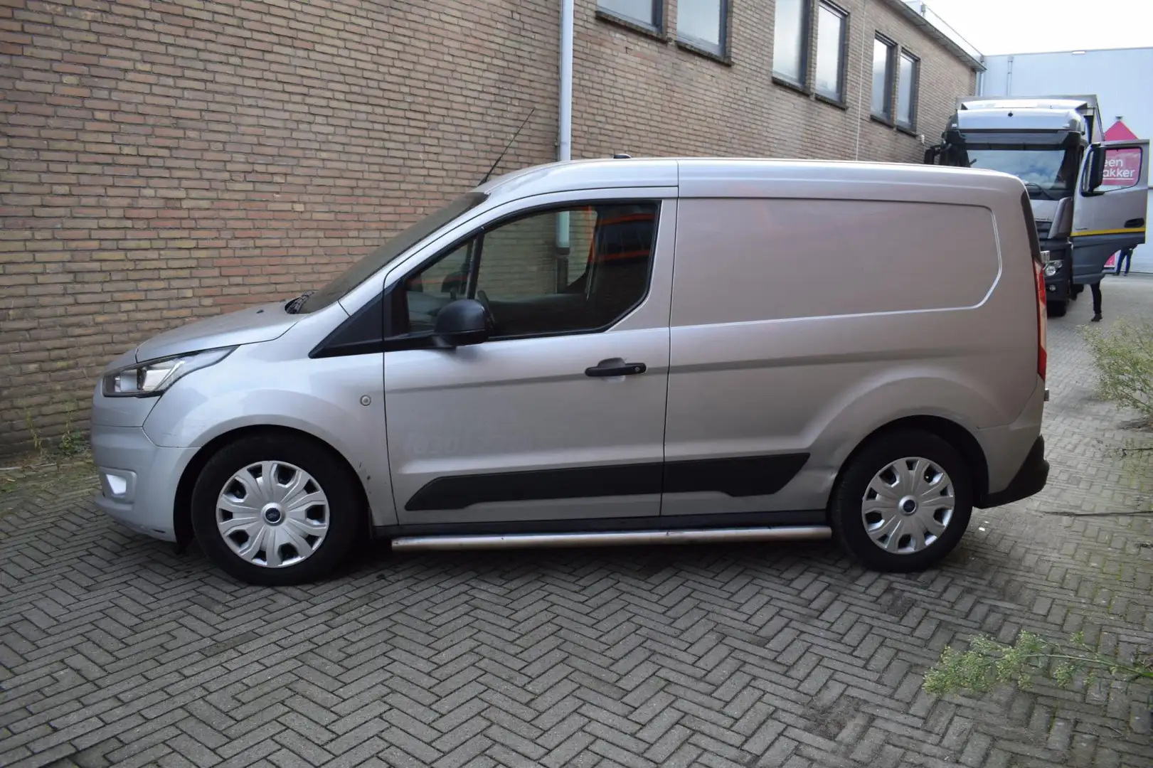 Ford Transit Connect 1.5 EcoBlue L1 Trend Navi Airco Camera Zilver - 2