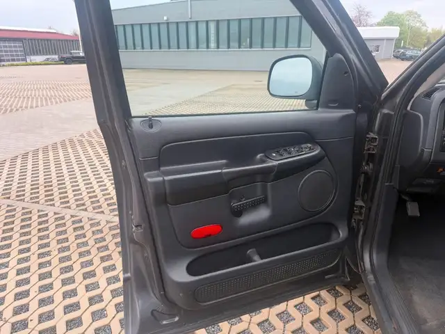 Dodge Ram view 10