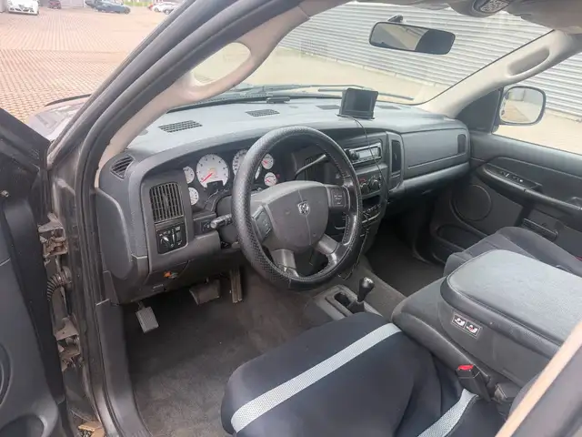 Dodge Ram view 12