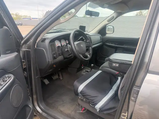 Dodge Ram view 11
