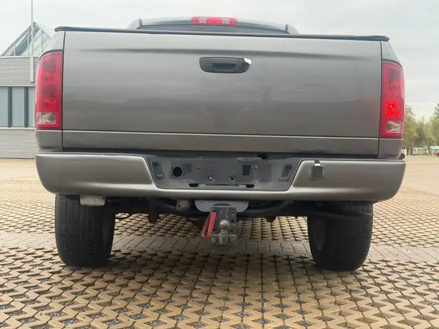 Dodge Ram view 4