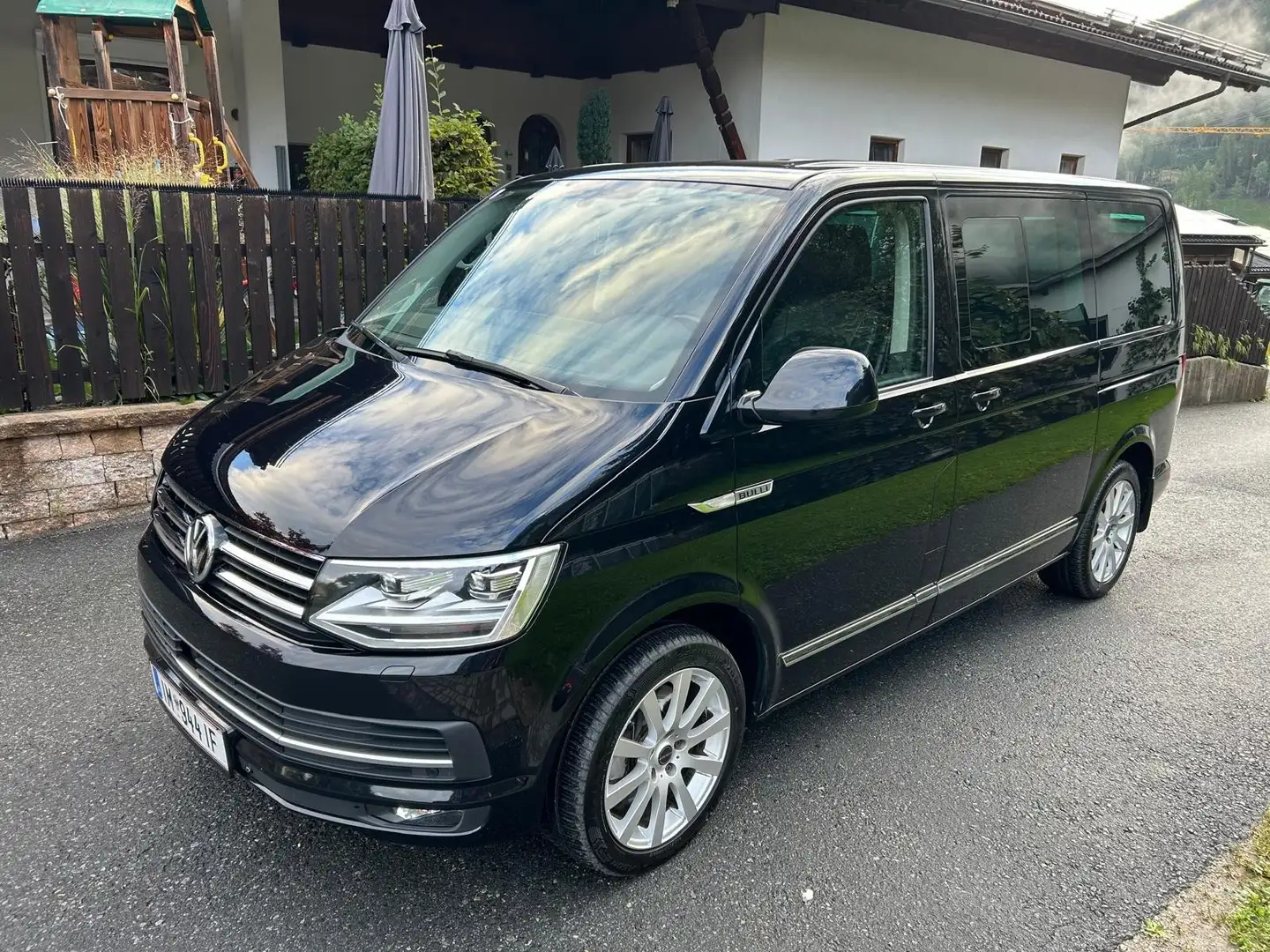 Volkswagen T6 Multivan Highline 2,0 TDI 4Motion BMT DSG - 1