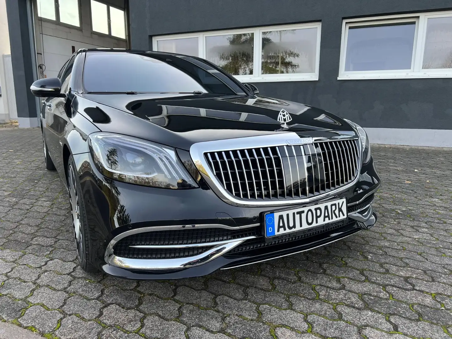 Maybach S 500 MAYBACH 4Matic*VOLLAUSSTATTUNG*5-SITZER*E6 Schwarz - 2
