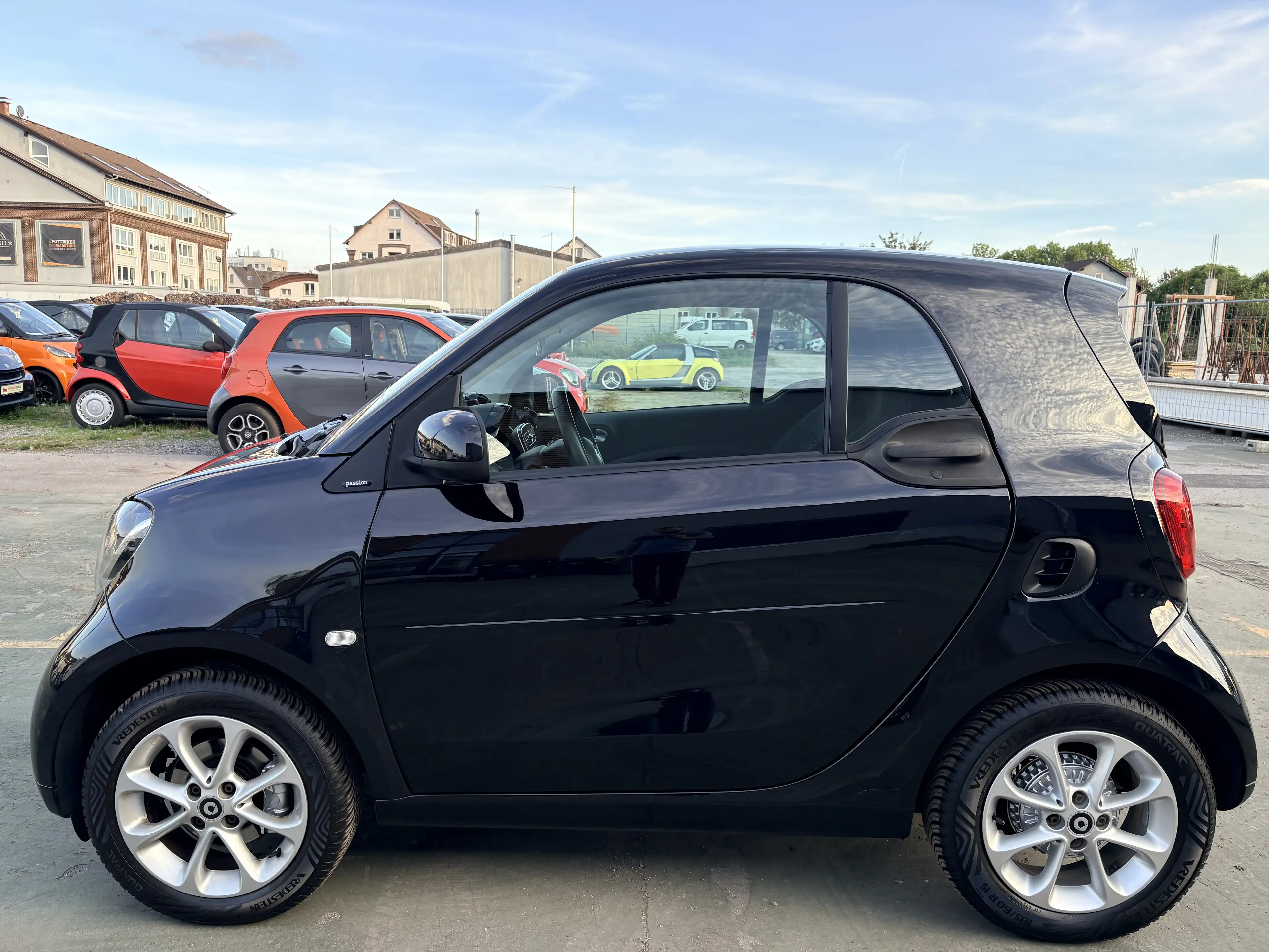 smart forTwo 1HD,KLIMA,SITZH,SERVO,BLUETOOTHLED,PANORA,INSP+TÜV NEU — photo 2