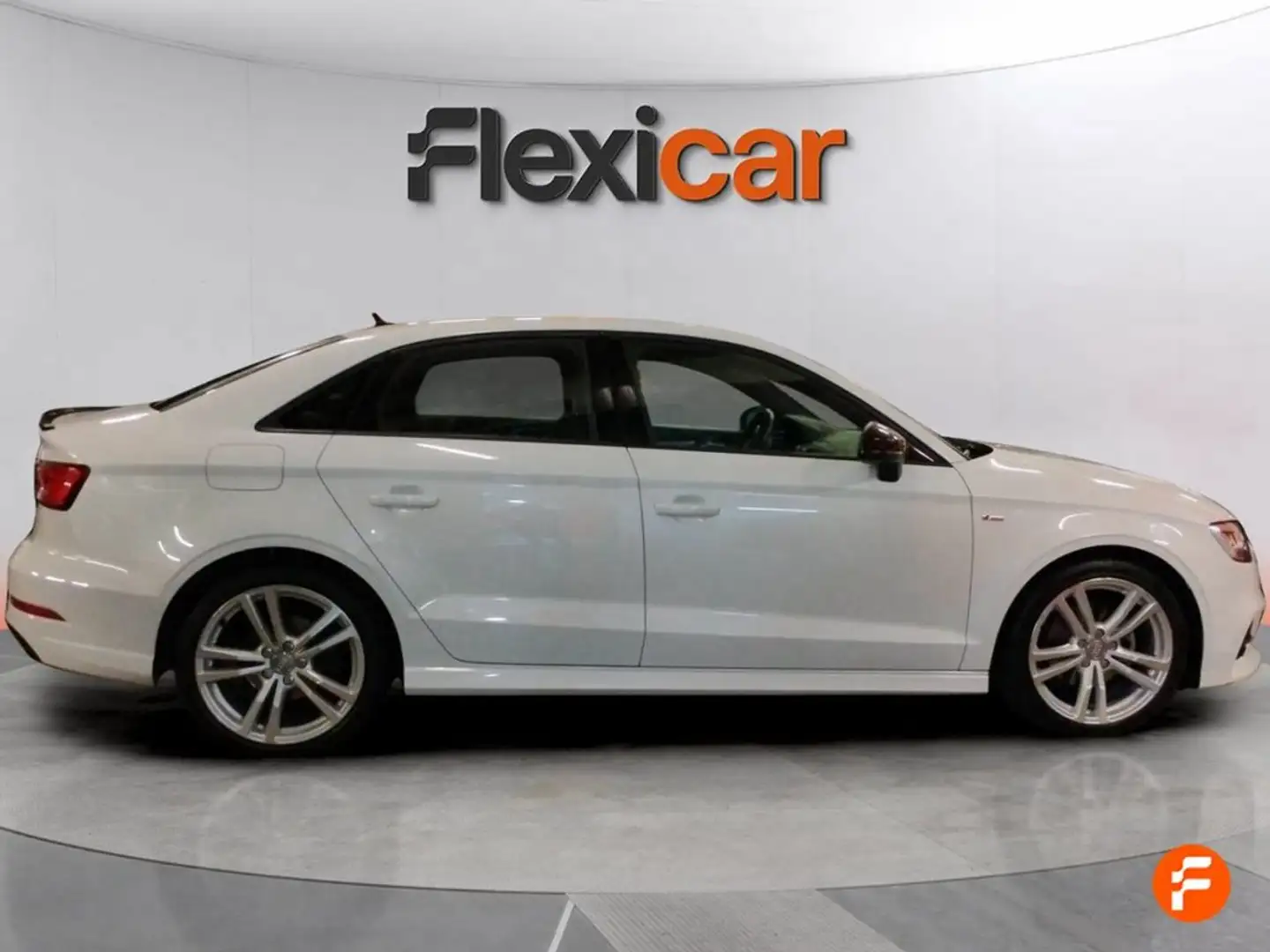 Audi A3 35 TFSI 110kW (150CV) Sedan Amarillo - 2