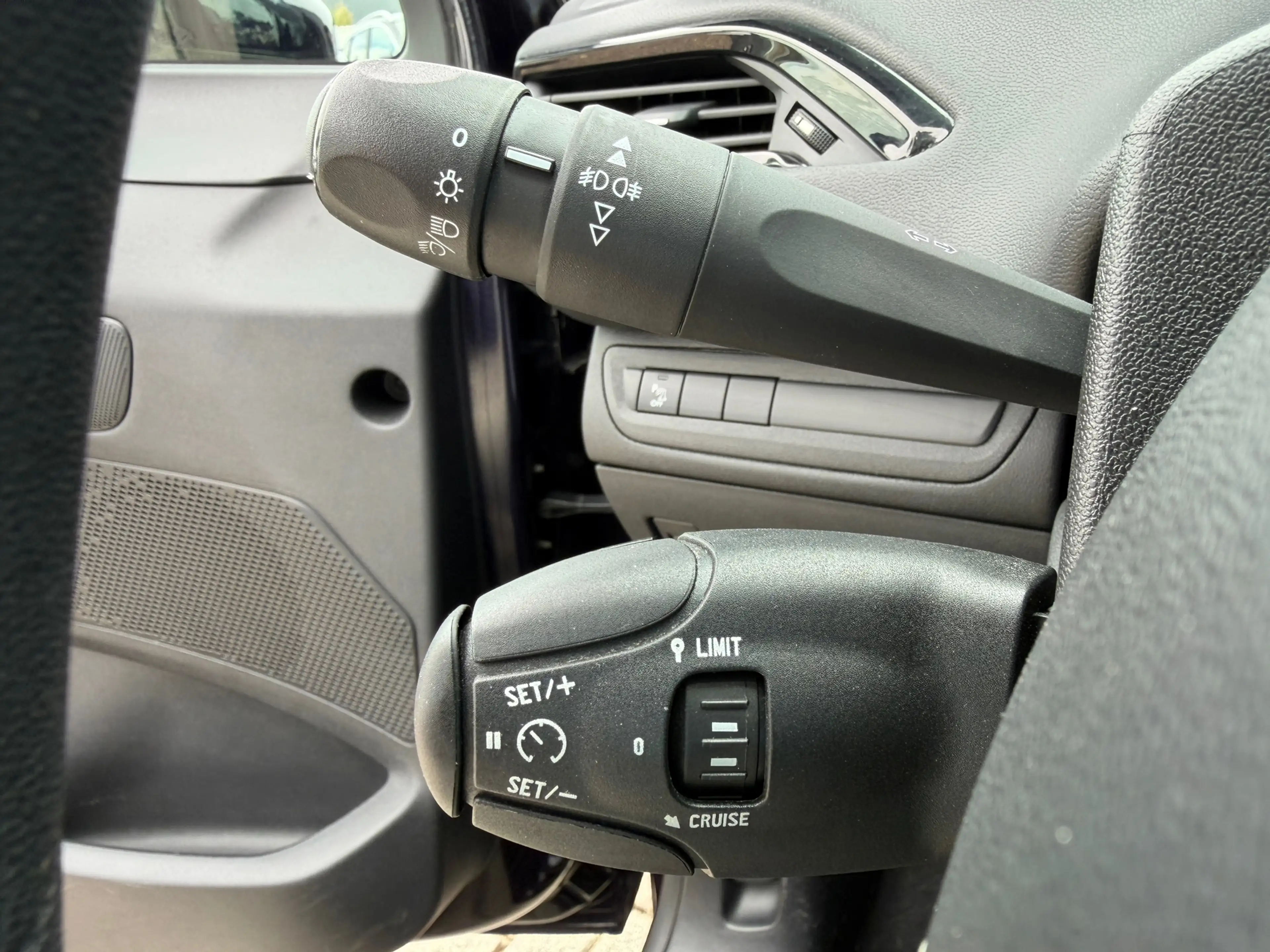 Peugeot 208 1.2 PureTech Blue Lion 5 deurs 82 PK [ fm navi,app — photo 19