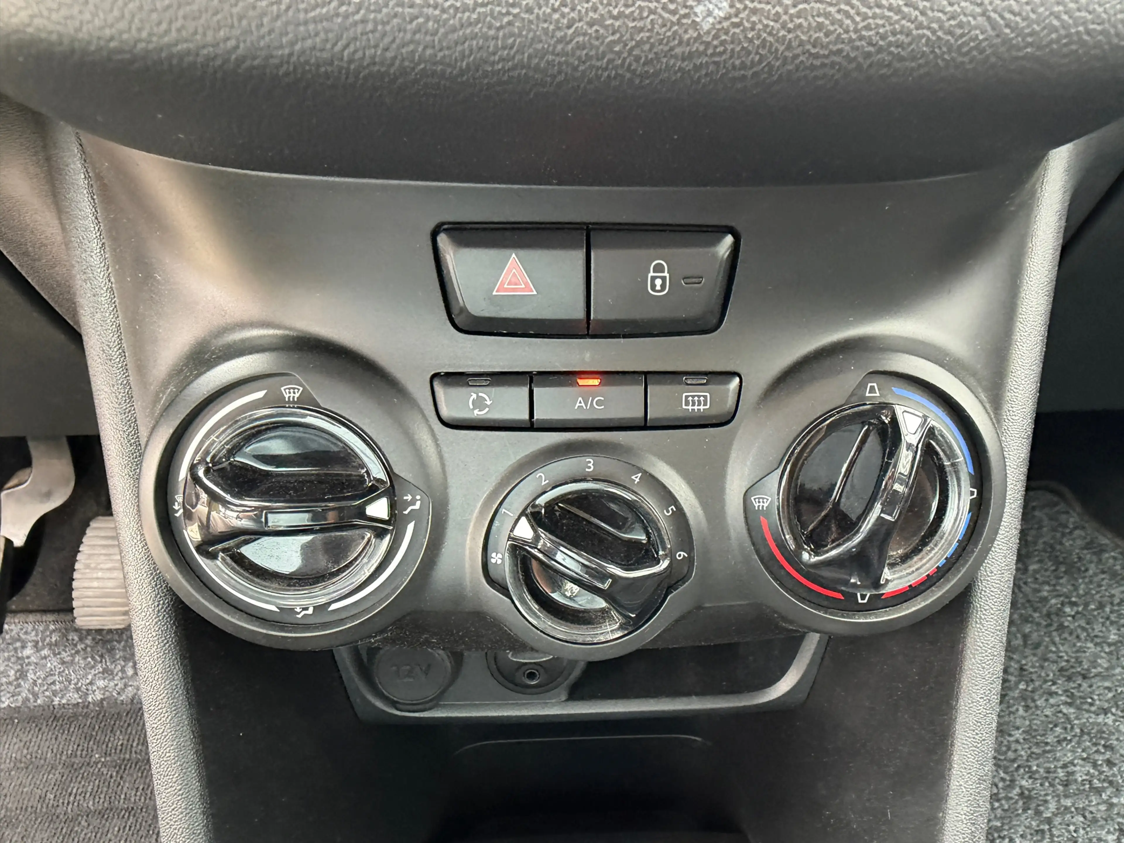 Peugeot 208 1.2 PureTech Blue Lion 5 deurs 82 PK [ fm navi,app — photo 18