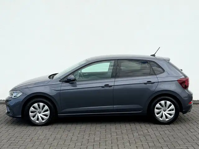 Volkswagen Polo view 8