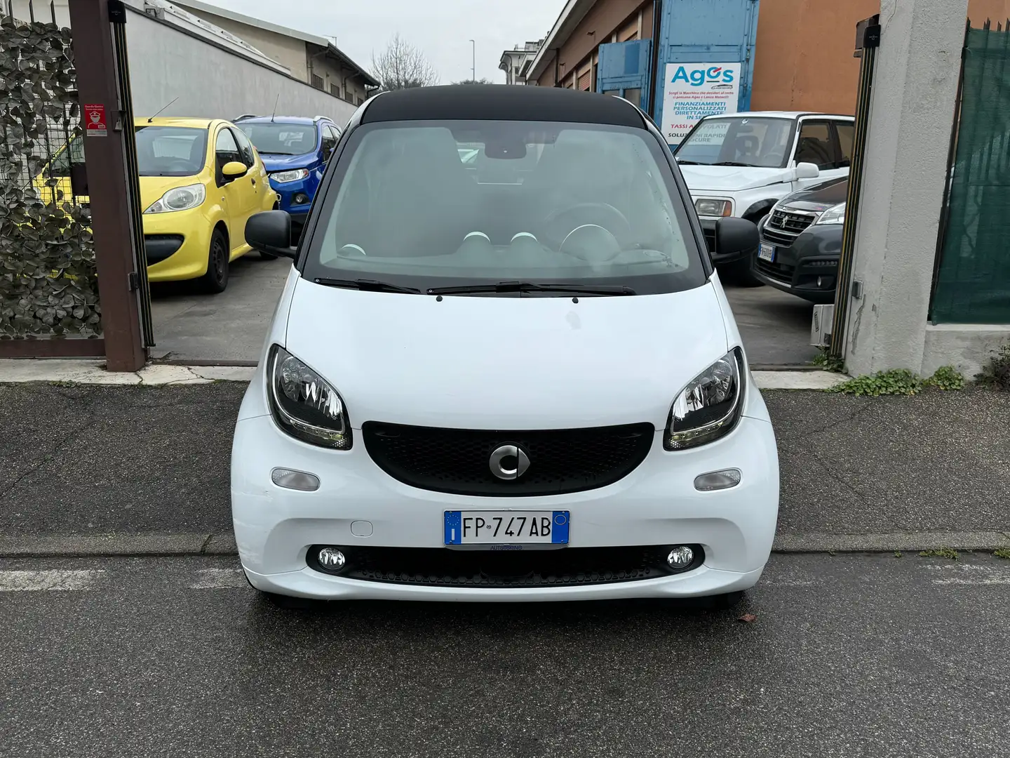 smart forTwo 1.0*BENZINA*EURO6* Weiß - 2