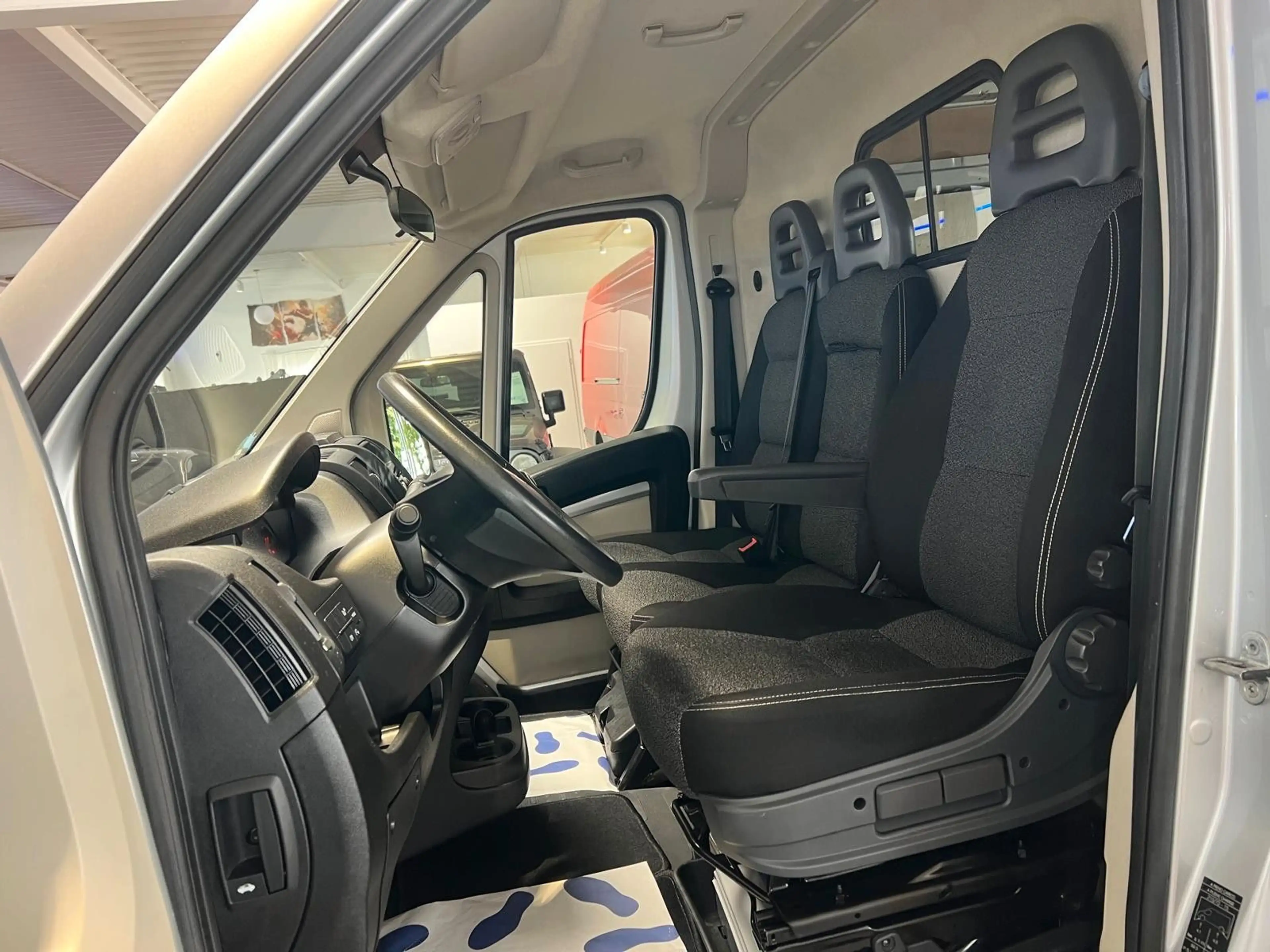 Fiat Ducato 2,3 HDI L3-H2*Maxi Hoch+Lang*1HD*Garantie — photo 9