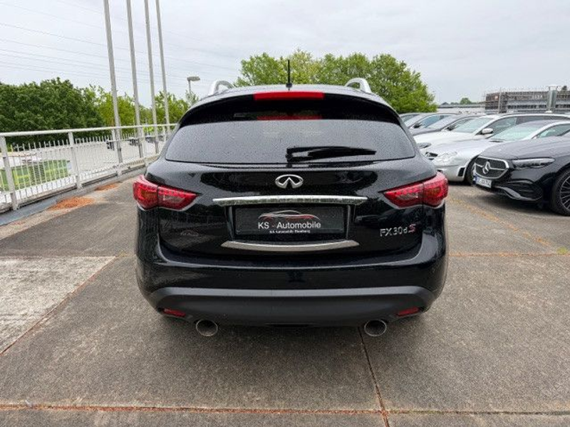Infiniti FX FX30d  AWD — photo 4