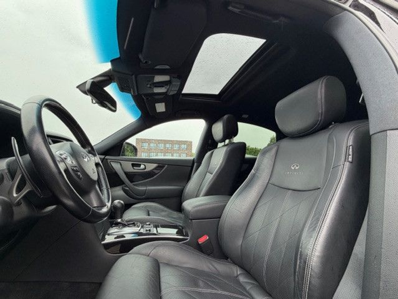 Infiniti FX FX30d  AWD — photo 11