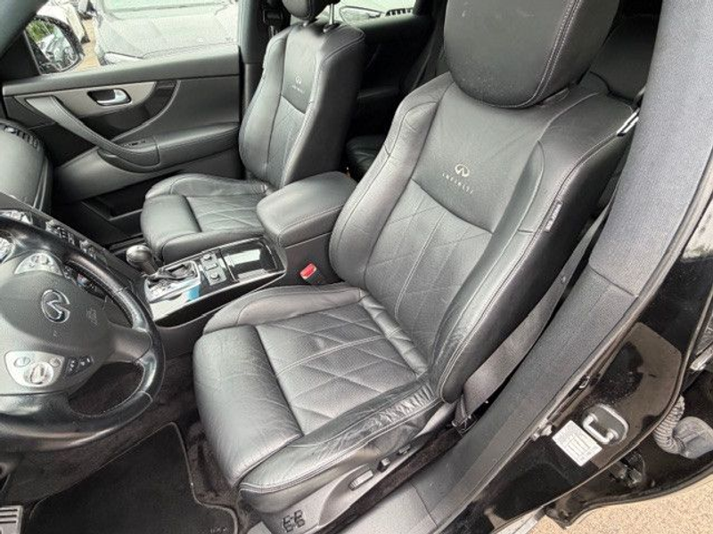 Infiniti FX FX30d  AWD — photo 8
