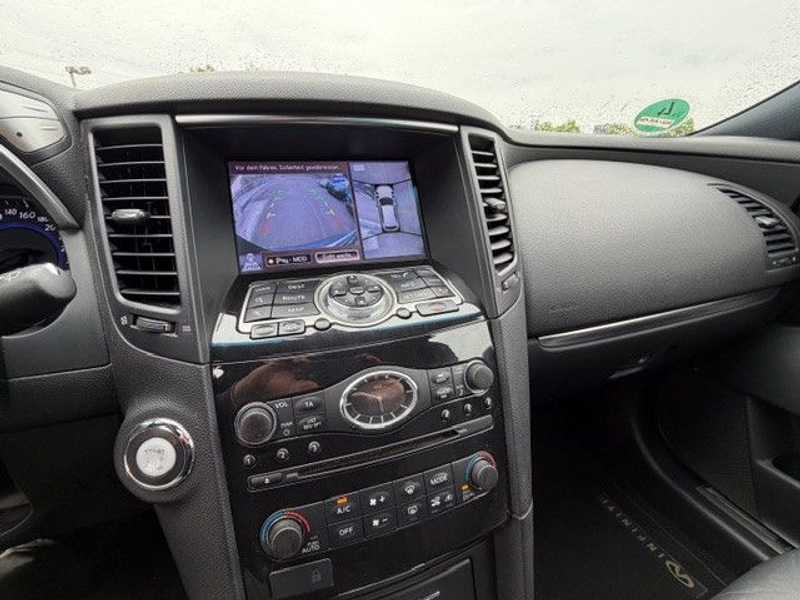 Infiniti FX FX30d  AWD — photo 10