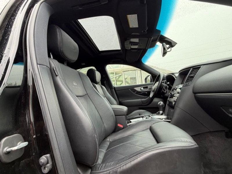 Infiniti FX FX30d  AWD — photo 13