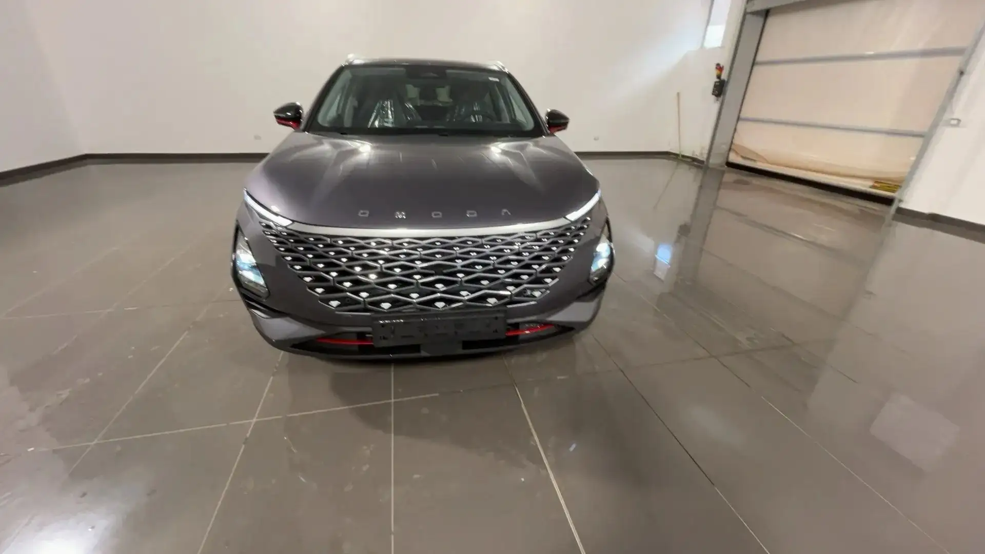 Omoda 5 Omoda 5 1.6 tgdi Premium auto Šedá - 2