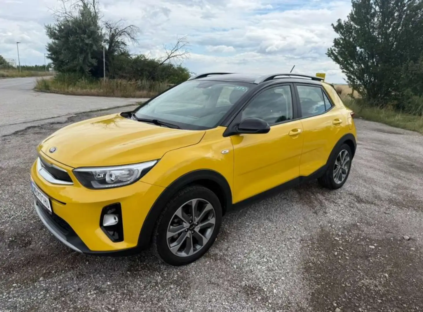 Kia Stonic 1,4 MPI ISG Silber - 2