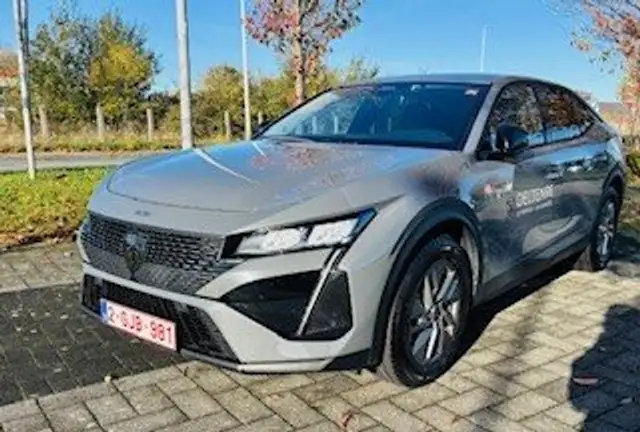 Peugeot 408 408 1.2 PureTech Allure S