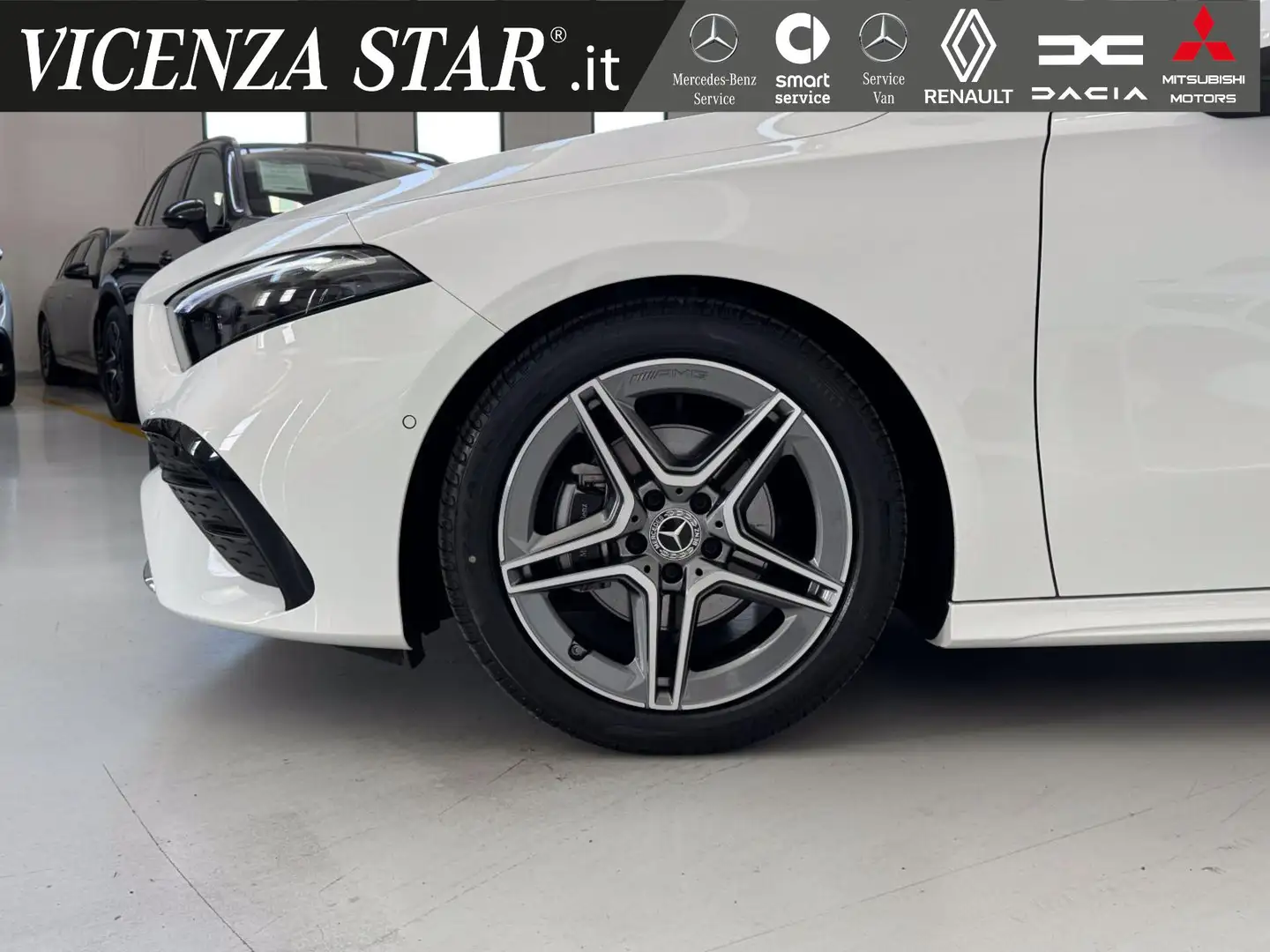 Mercedes-Benz A 180 MHV AMG ADVANCED PREMIUM Bianco - 2
