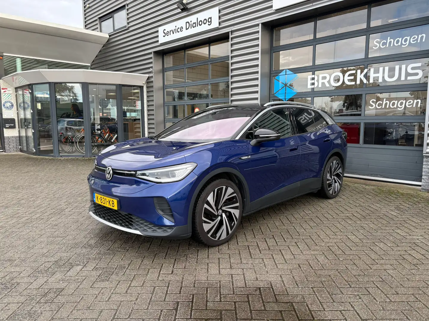 Volkswagen ID.4 First Max 204 pk 77 kWh | Wegklapbare trekhaak | M Blauw - 2