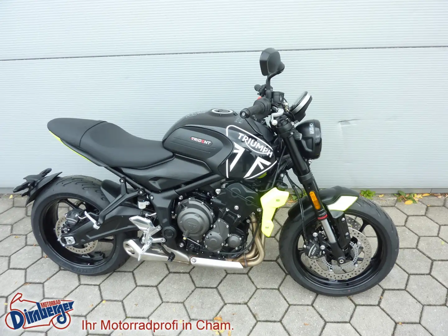 Triumph Trident 660 +Quickshift +Zubehör =2563,- gesp Černá - 1