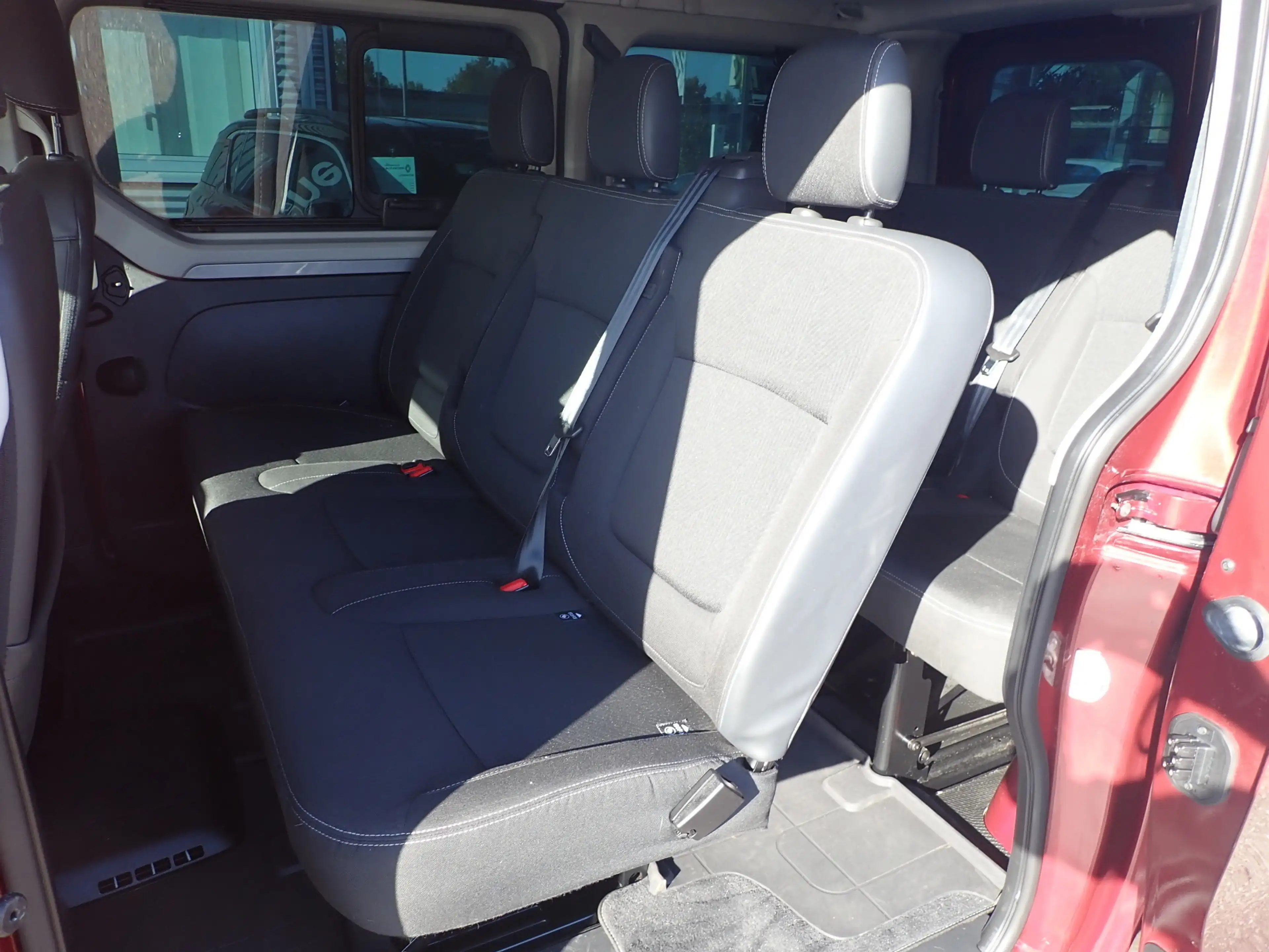 Renault Trafic Life Blue dCi 170 8-Sitzer — photo 9