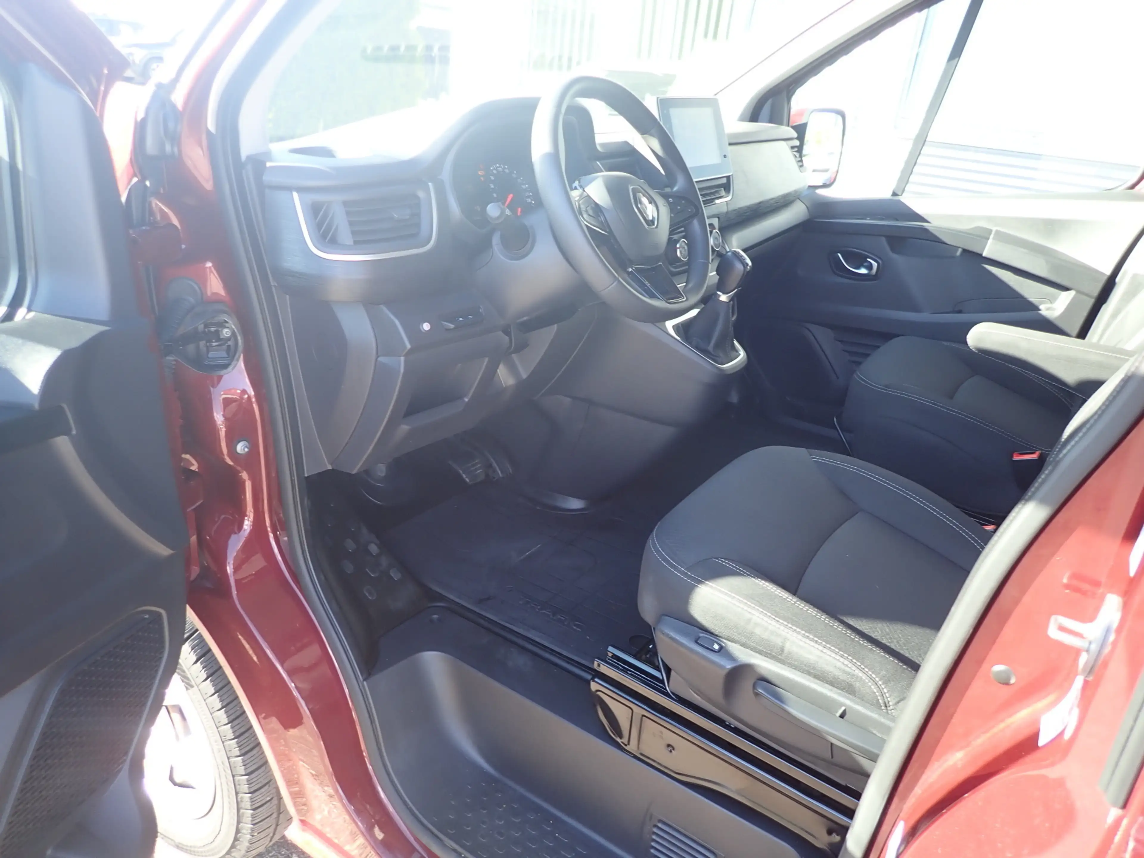 Renault Trafic Life Blue dCi 170 8-Sitzer — photo 10