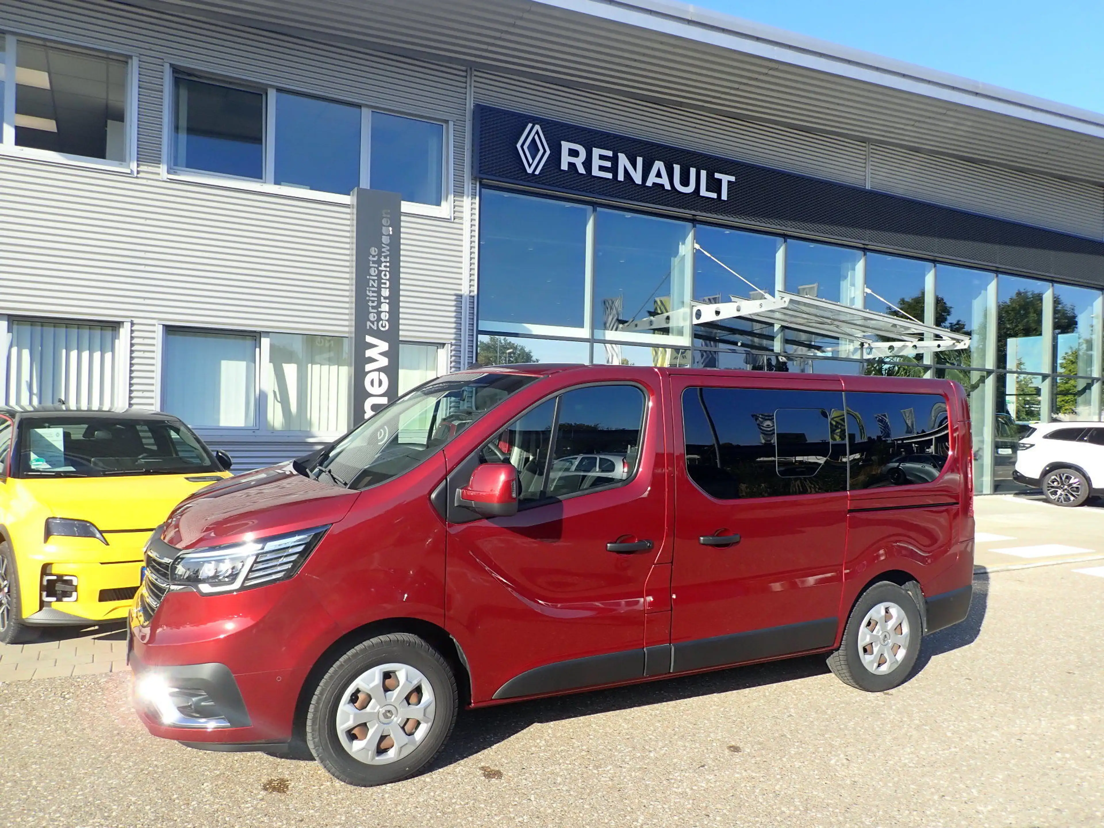 Renault Trafic Life Blue dCi 170 8-Sitzer