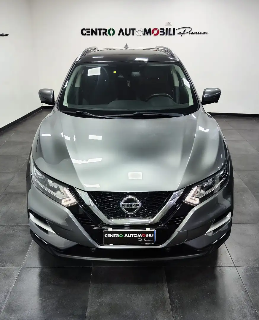 Nissan Qashqai 1.6 dCi 2WD N-Connecta Tetto Grigio - 2