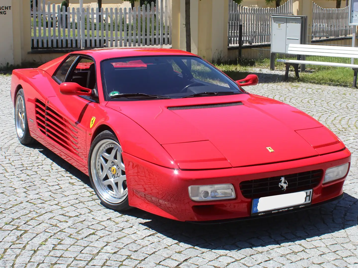Ferrari Testarossa Roşu - 1