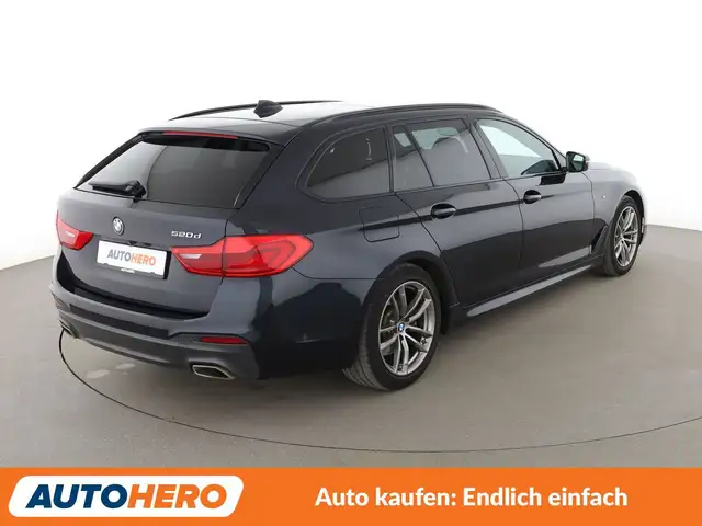 BMW 5 Series view 6