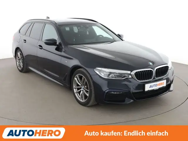 BMW 5 Series view 8
