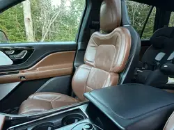 Lincoln Aviator 2021 — фото 18