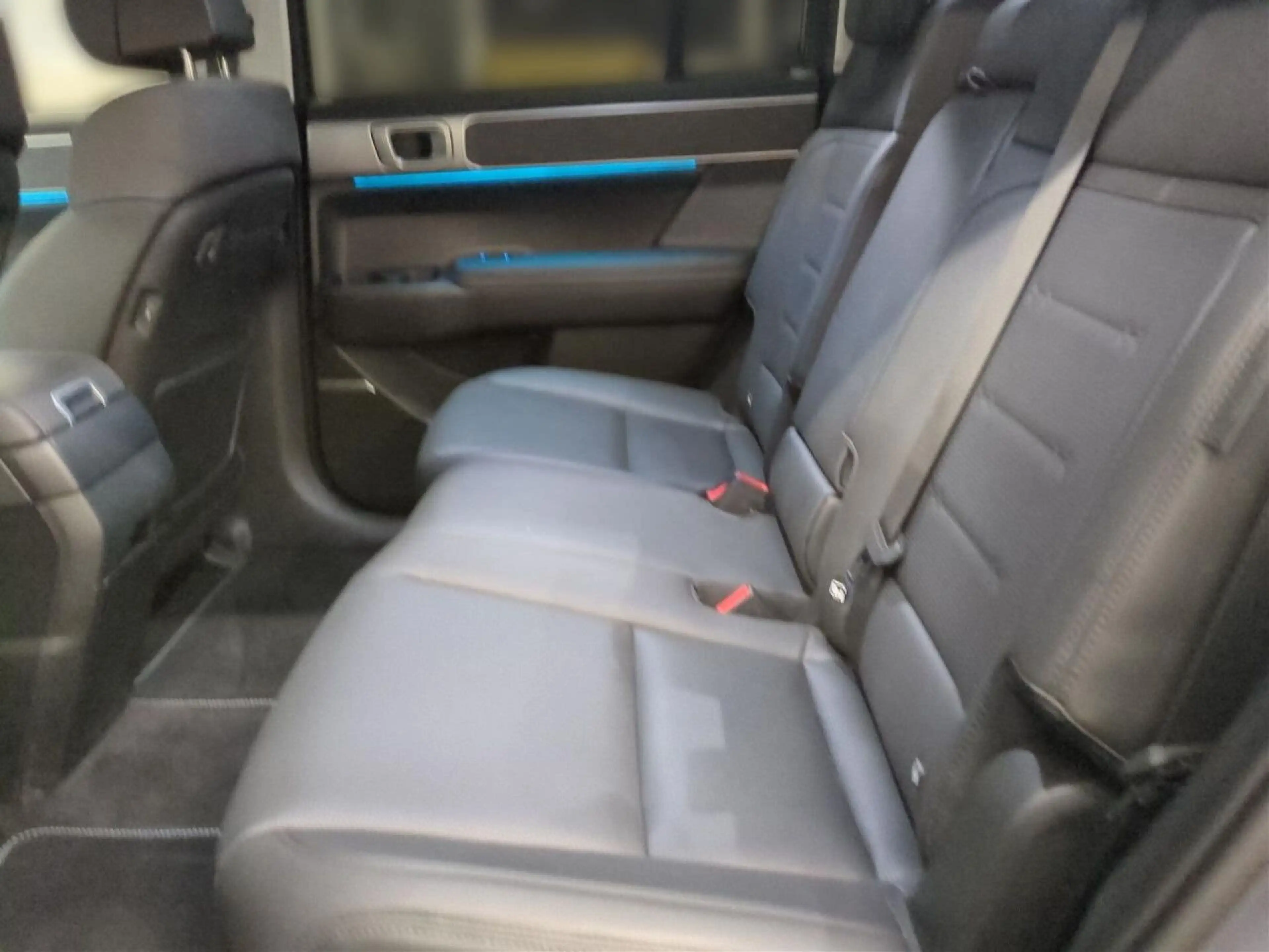 Hyundai SANTA FE 7-Sitz 1.6 PHEV 4WD Signature HUD 360 LED — photo 12