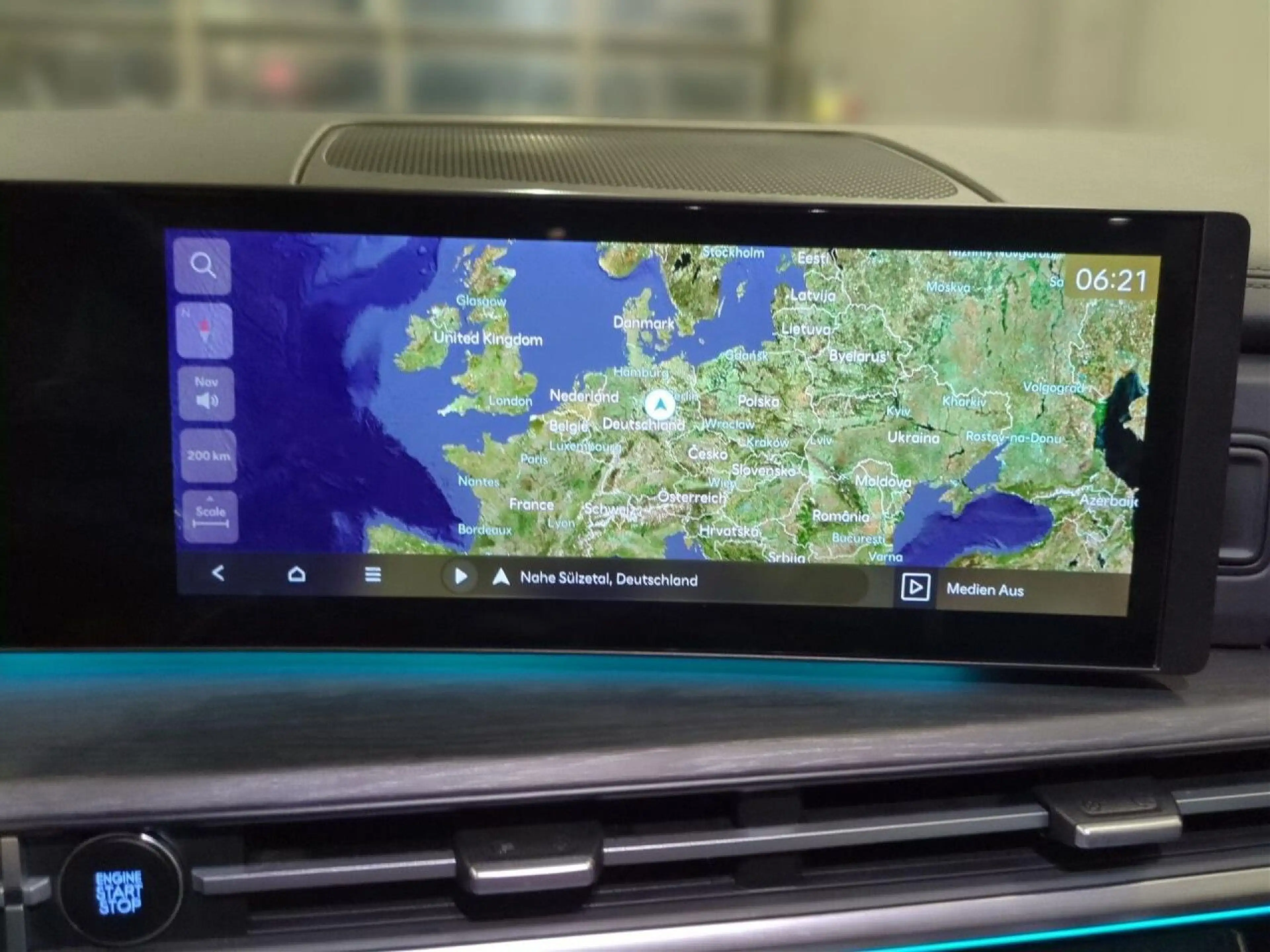Hyundai SANTA FE 7-Sitz 1.6 PHEV 4WD Signature HUD 360 LED — photo 10