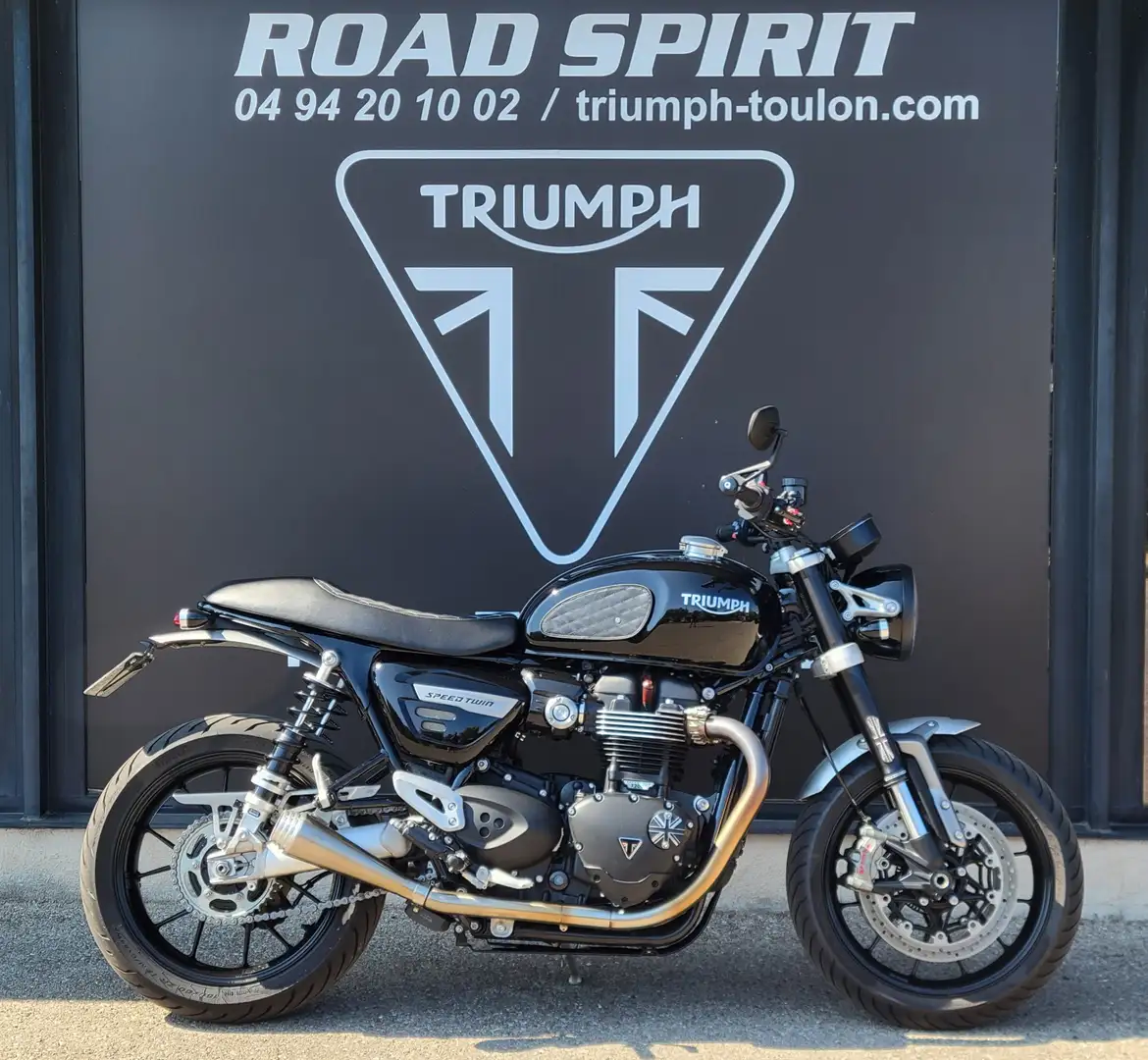 Triumph Speed Twin Noir - 1