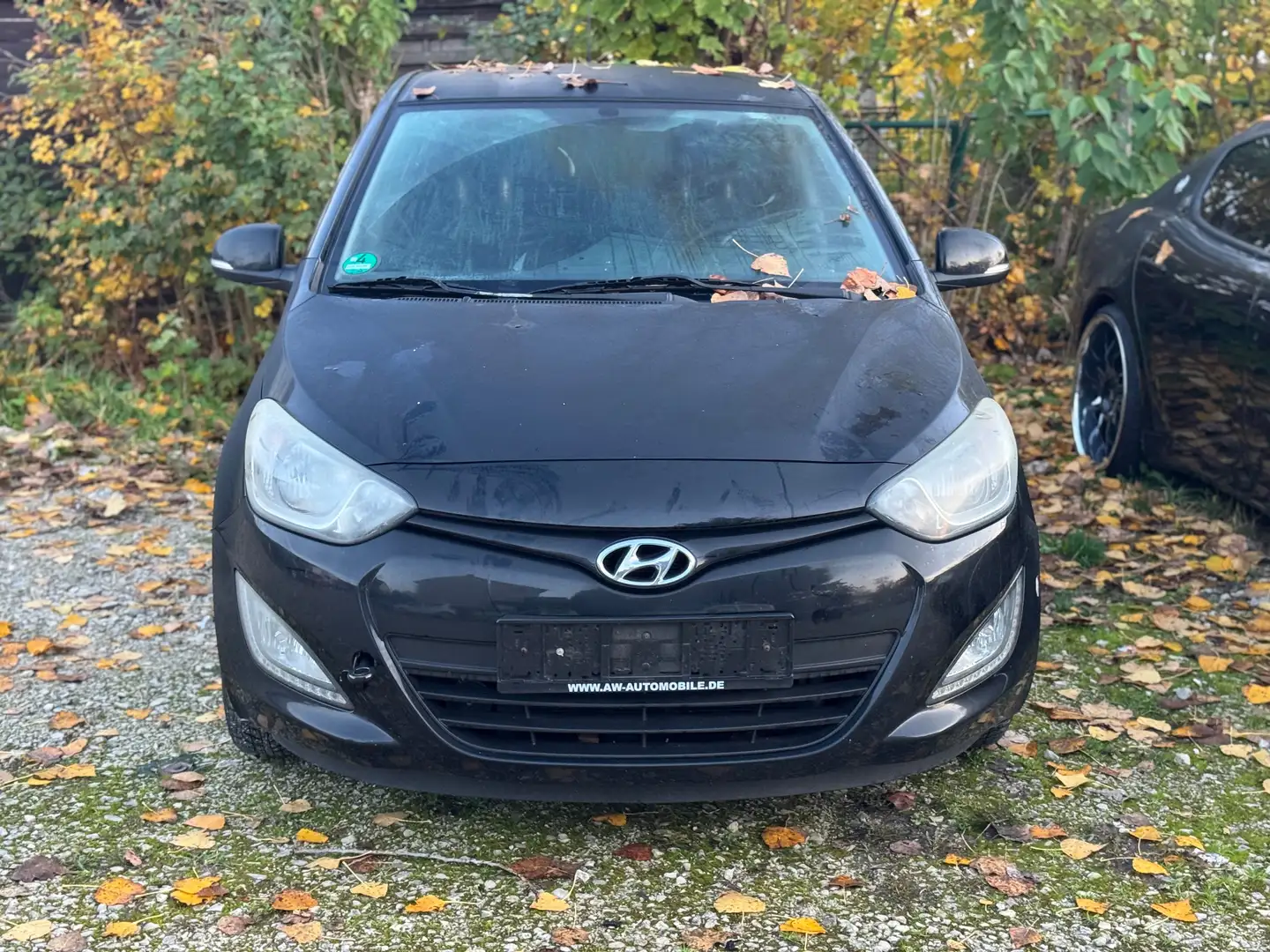 Hyundai i20 FIFA*KLIMA*SHZ*MOTORSCHADEN Schwarz - 1