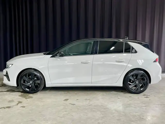 Opel Astra view 7