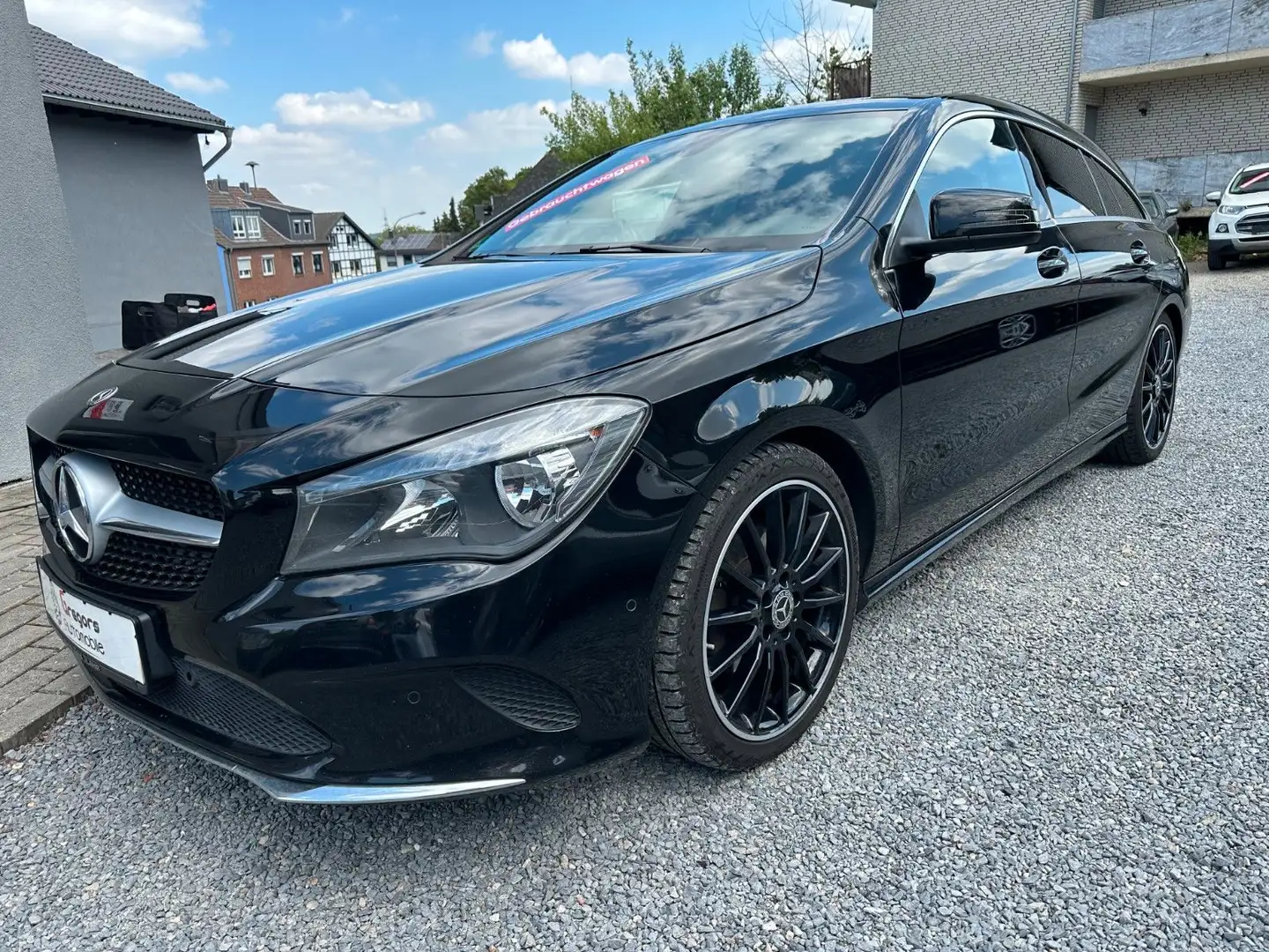 Mercedes-Benz CLA 200 CLA -Klasse Shooting Brake Schwarz - 2