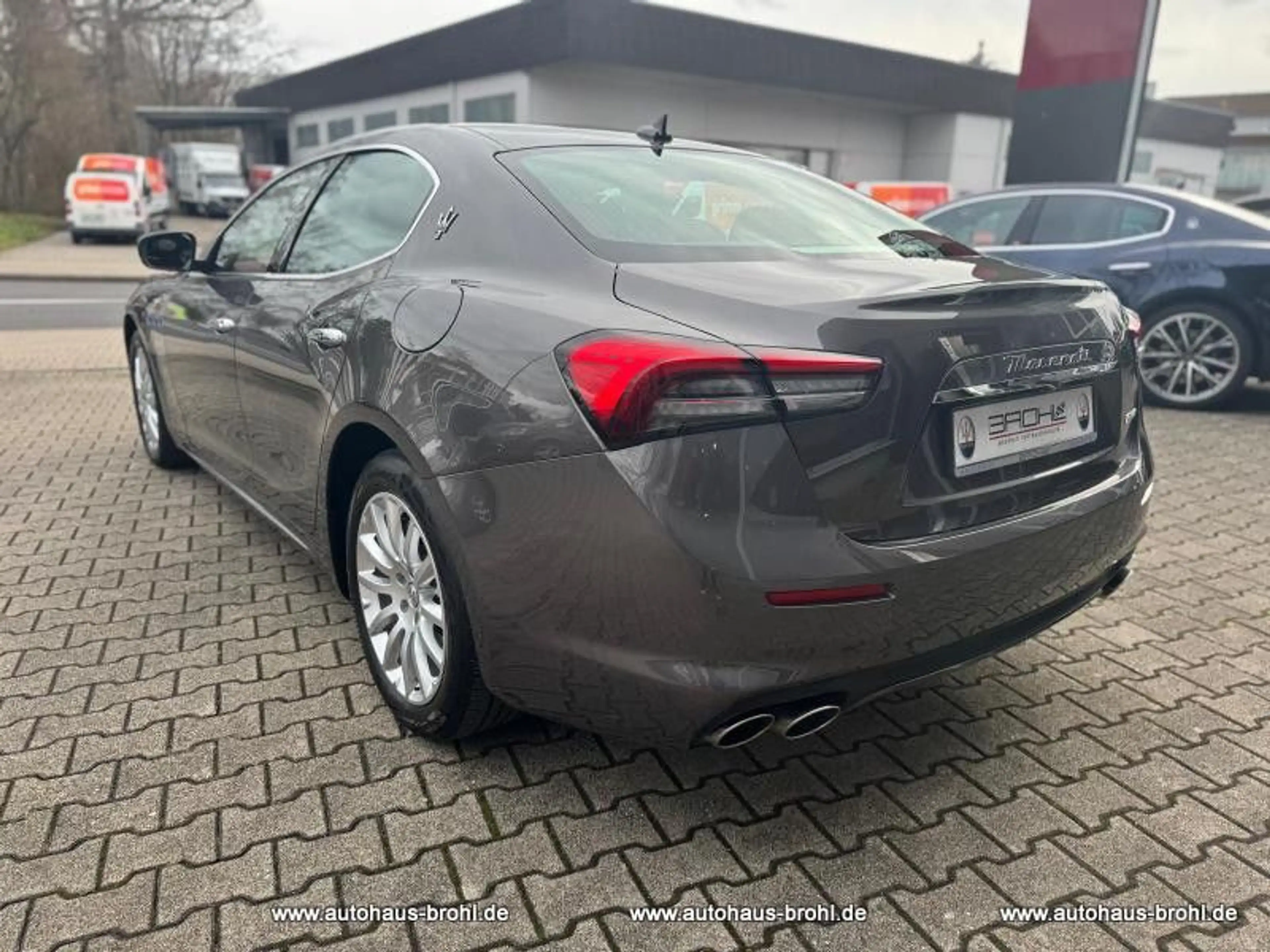 Maserati Ghibli 2.0 Hybrid GT Auto — photo 3