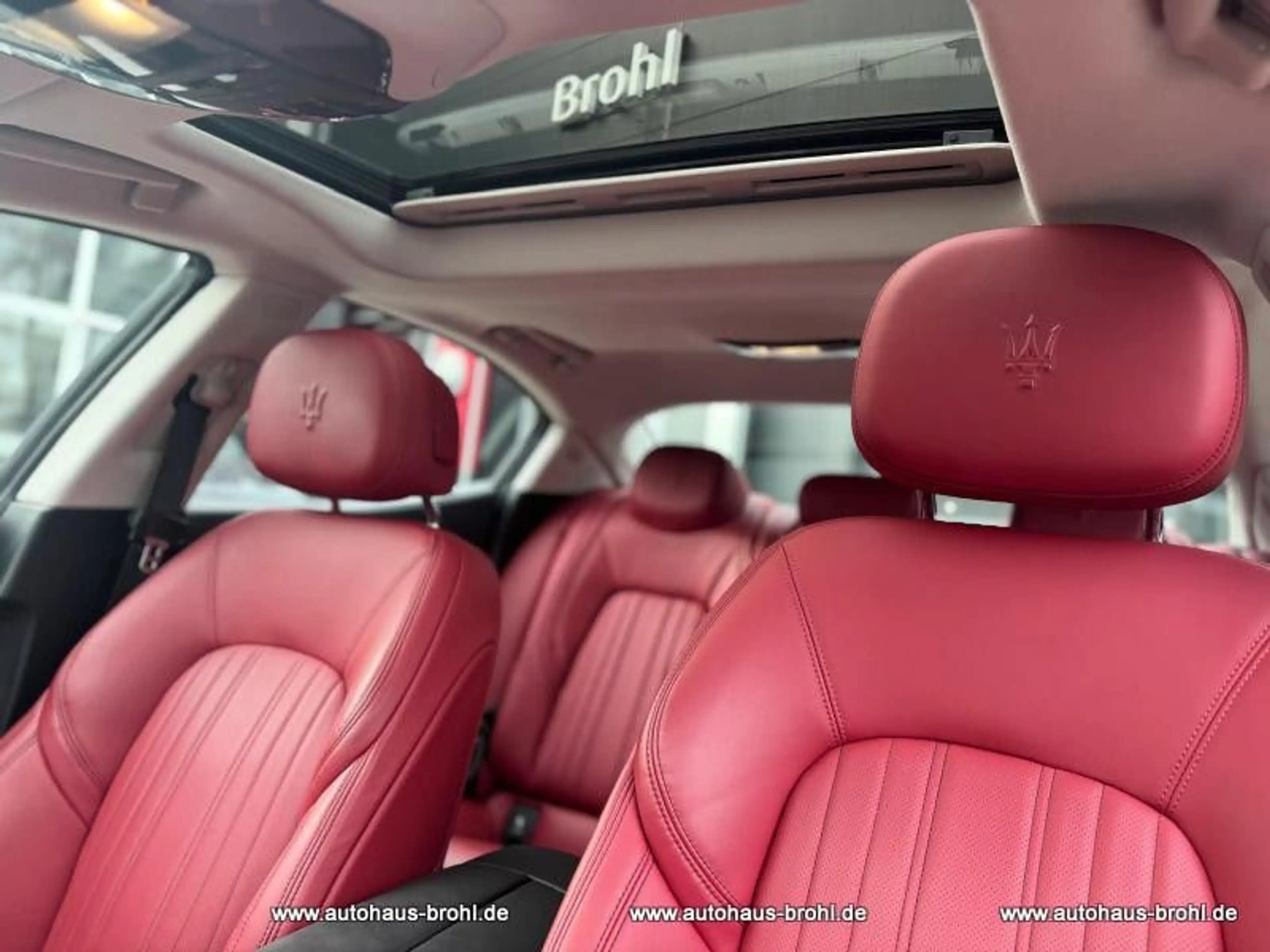 Maserati Ghibli 2.0 Hybrid GT Auto — photo 11