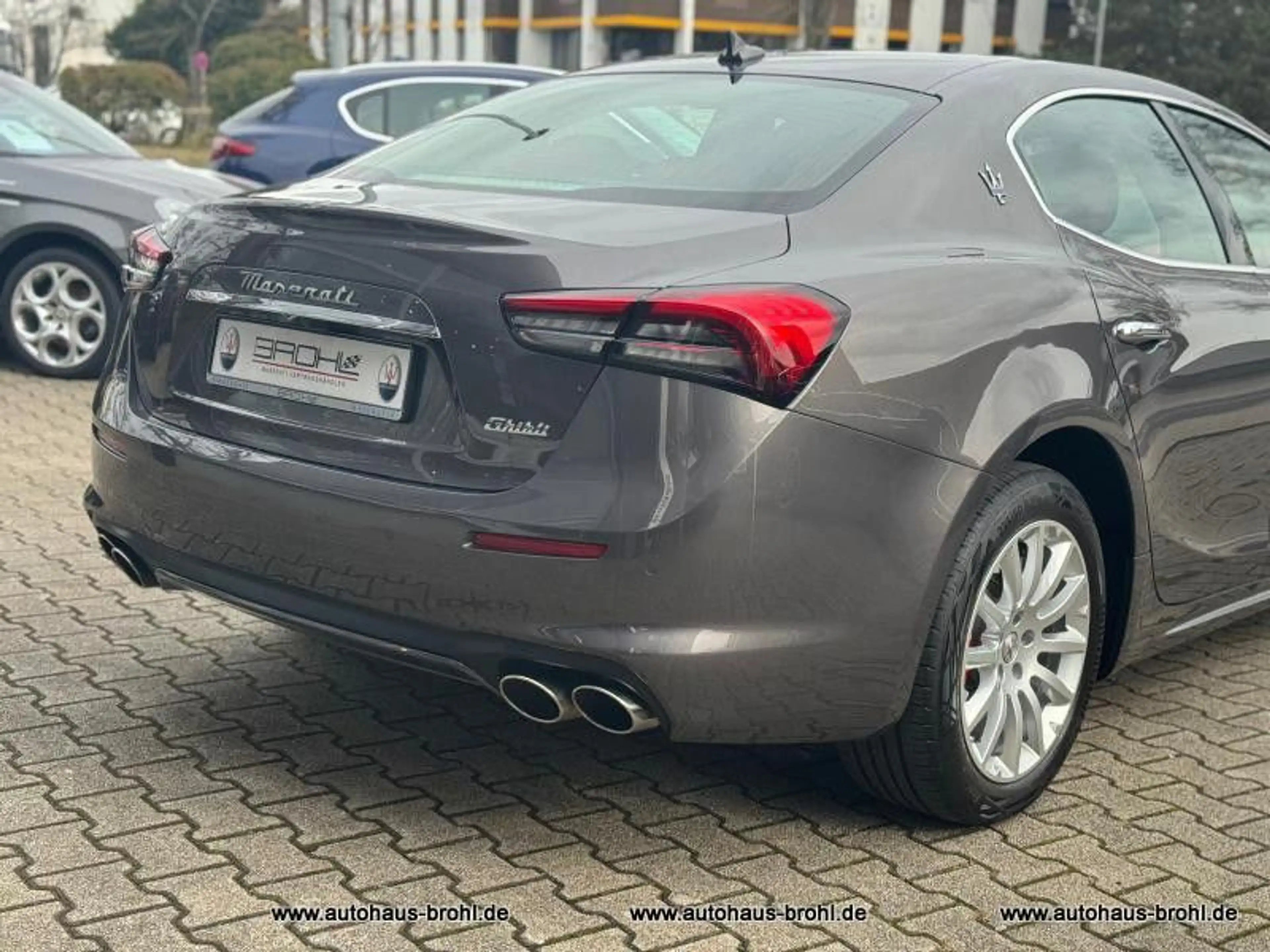 Maserati Ghibli 2.0 Hybrid GT Auto — photo 5