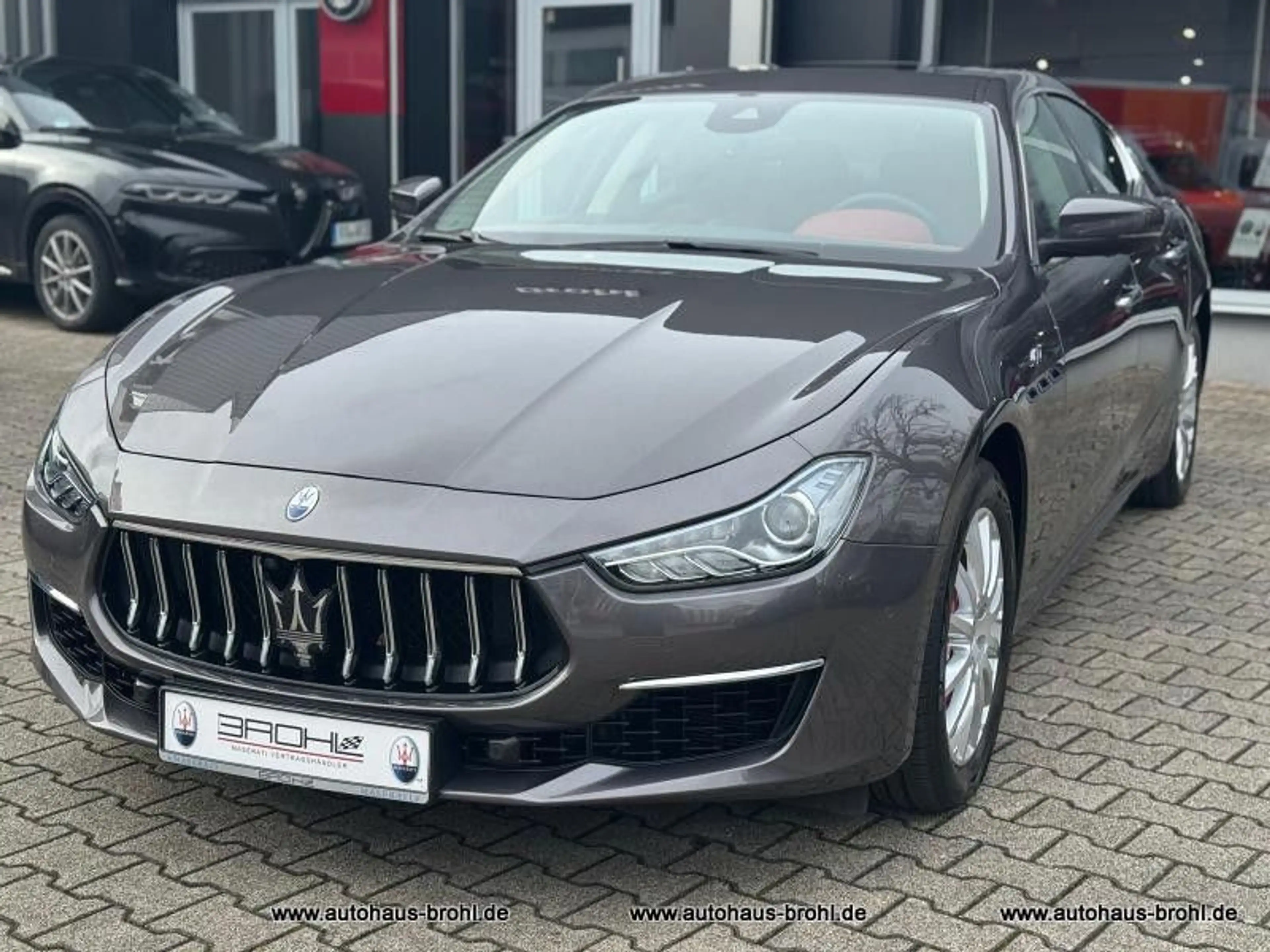 Maserati Ghibli 2.0 Hybrid GT Auto — photo 2