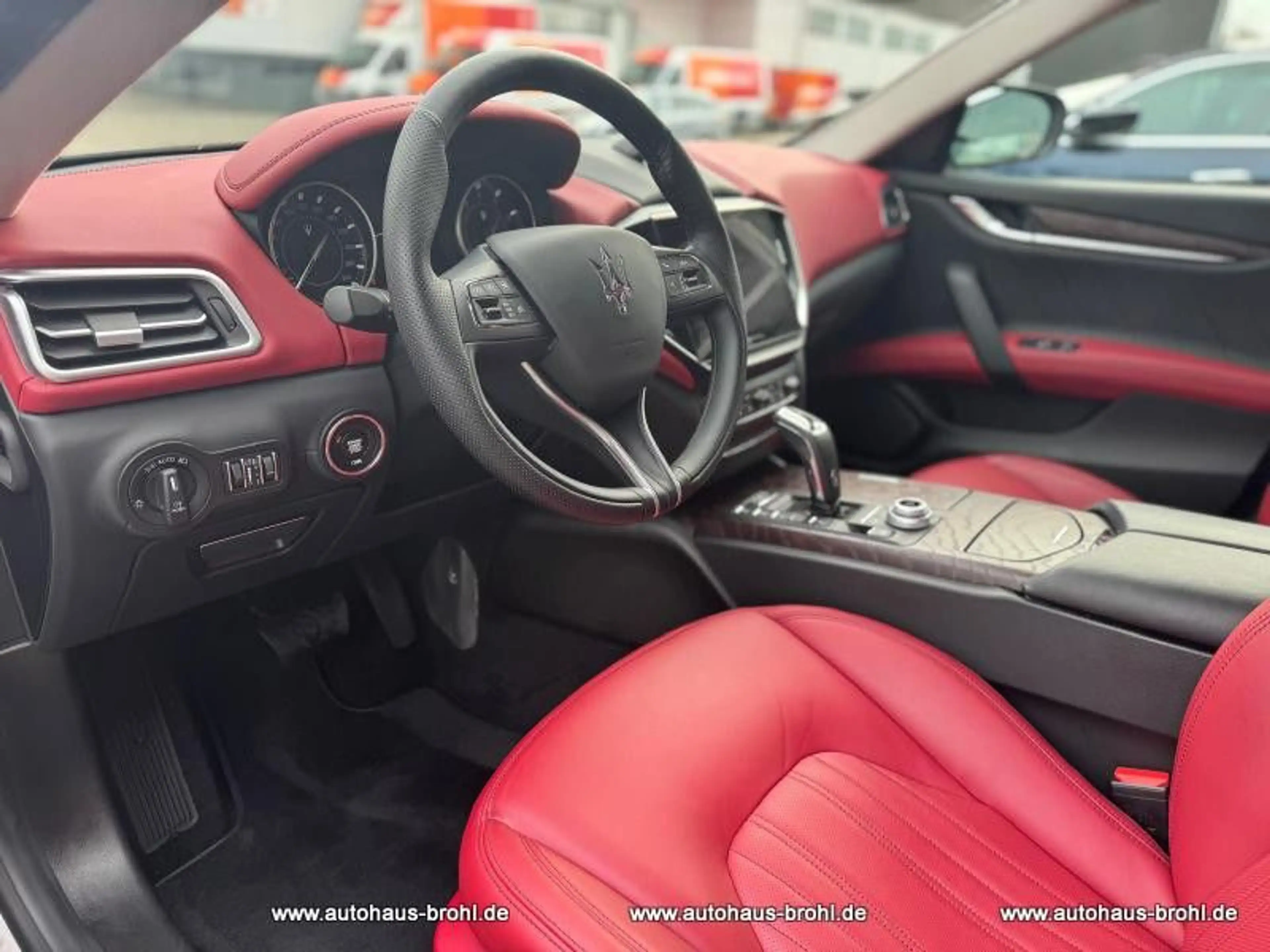 Maserati Ghibli 2.0 Hybrid GT Auto — photo 8