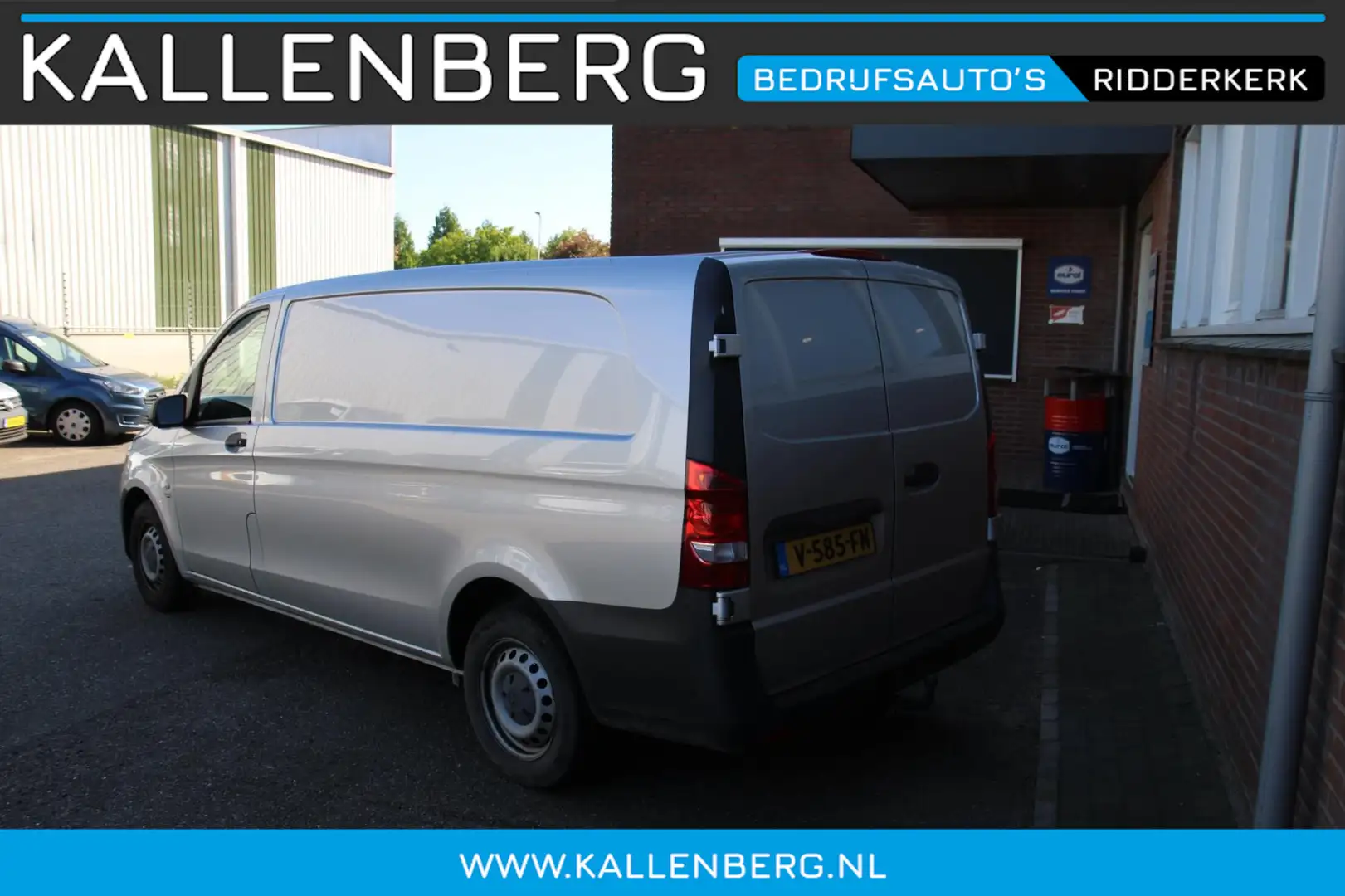 Mercedes-Benz Vito 111 CDI Extra Lang / Euro 6 / Camera / Navi / Mult Gris - 2